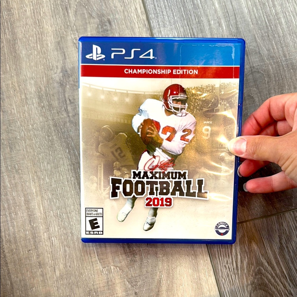 PS4 Maximum Football 2019 - Blue Case & Game